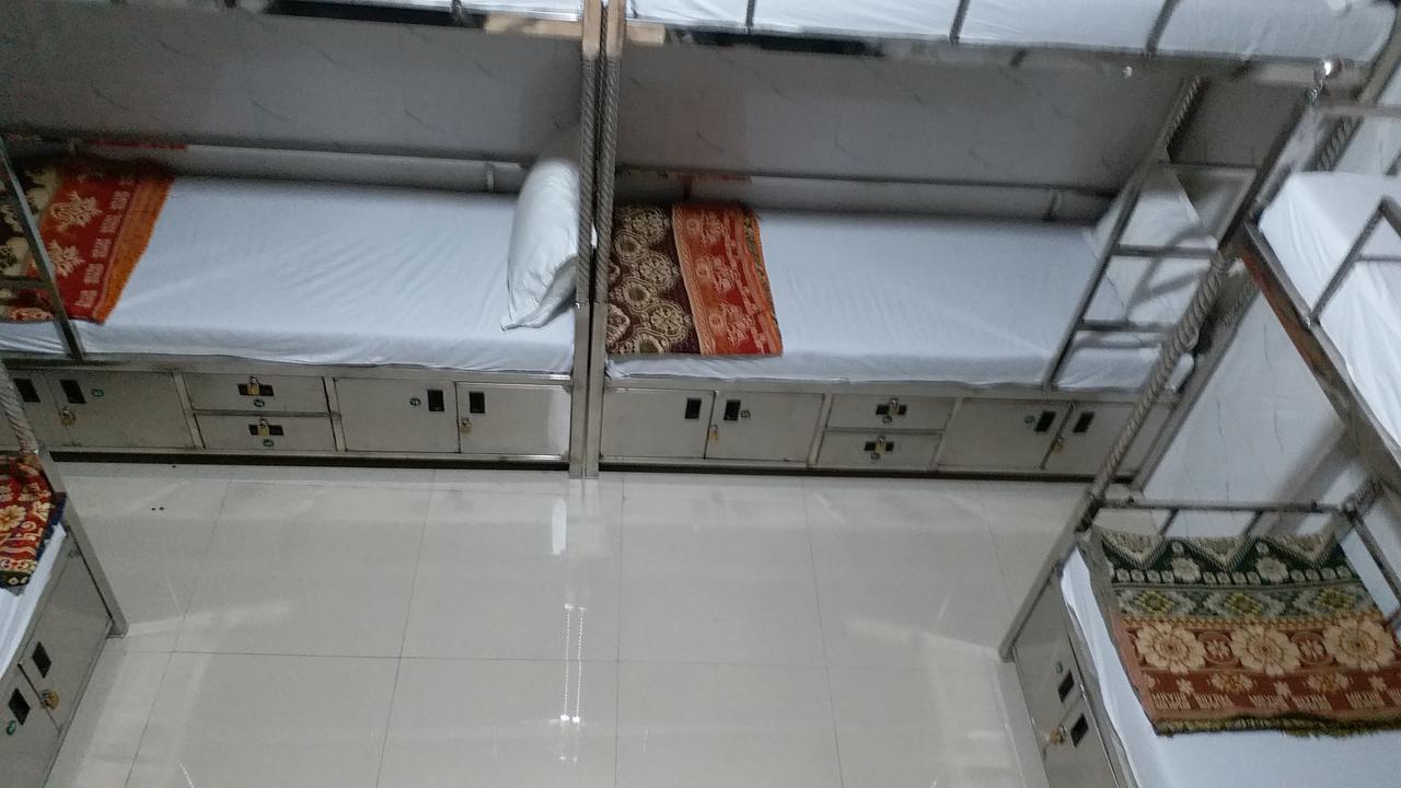 One Step Hostel Mumbai Eksteriør bilde